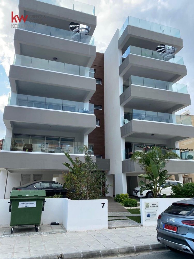 Квартира с 2 спальнями в Ларнака, Кипр № 26022