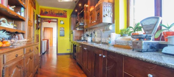 5 rooms Villa in Cameri, Italy No. 31931 11