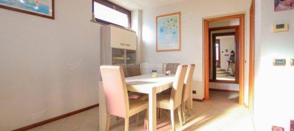 5 rooms Villa in Cameri, Italy No. 31931 20