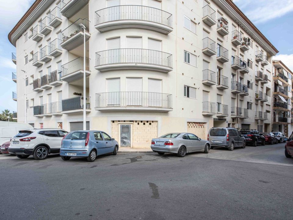 3000m² Building in Alicante, Spain No. 278611