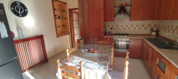 3-Zimmer Haus in Pomigliano d'Arco, Italy, Nr. 25630 4