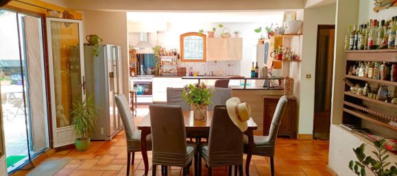  Castillos de 5 dormitorios en Lauris, France No. 326527 5