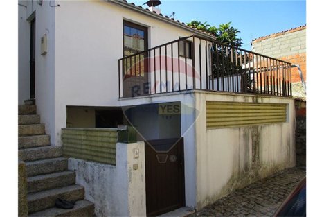 3 bedrooms House in Fundao, Portugal No. 31052