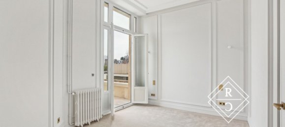2 bedrooms Apartment in Paris, France No. 167894 12