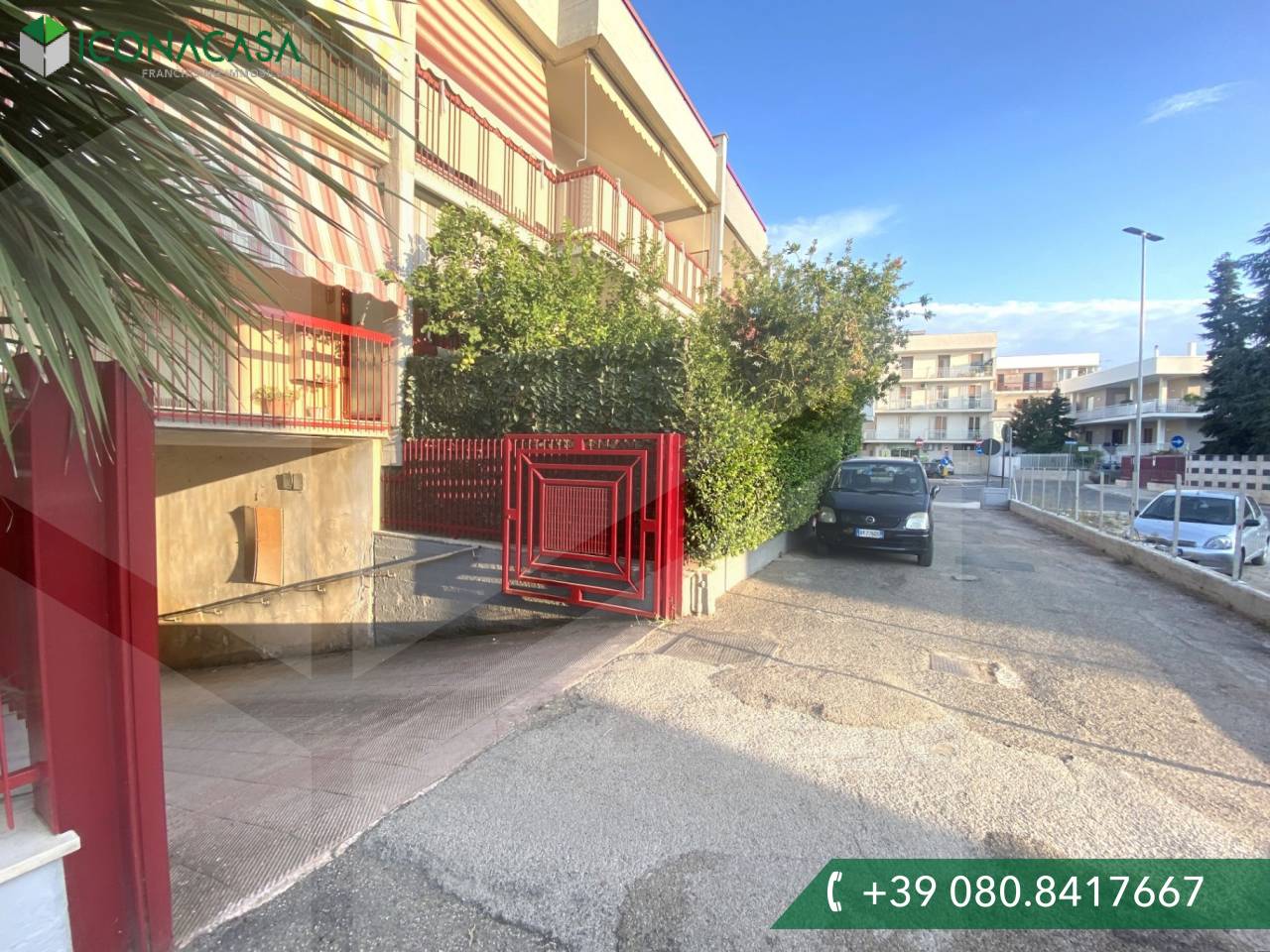 1 room Garage in Noicattaro, Italy No. 24739