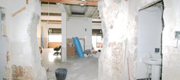 171m² Commercial property in Cagliari, Italy No. 134288 22
