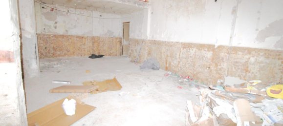 171m² Commercial property in Cagliari, Italy No. 134288 14