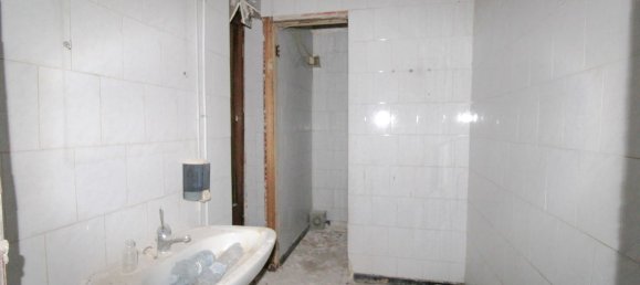 171m² Commercial property in Cagliari, Italy No. 134288 18