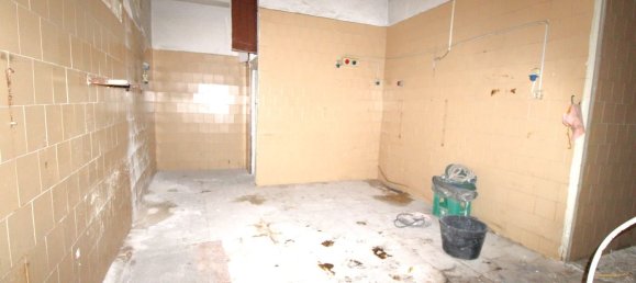 171m² Commercial property in Cagliari, Italy No. 134288 12