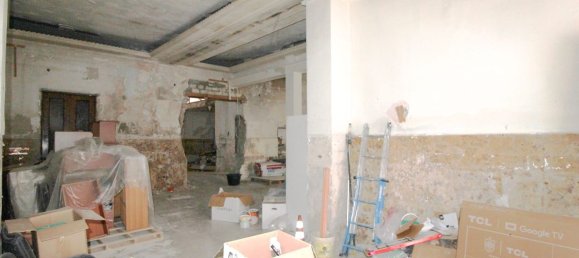 171m² Commercial property in Cagliari, Italy No. 134288 7