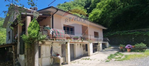 3 bedrooms Villa in Bagni di Lucca, Italy No. 48510 37