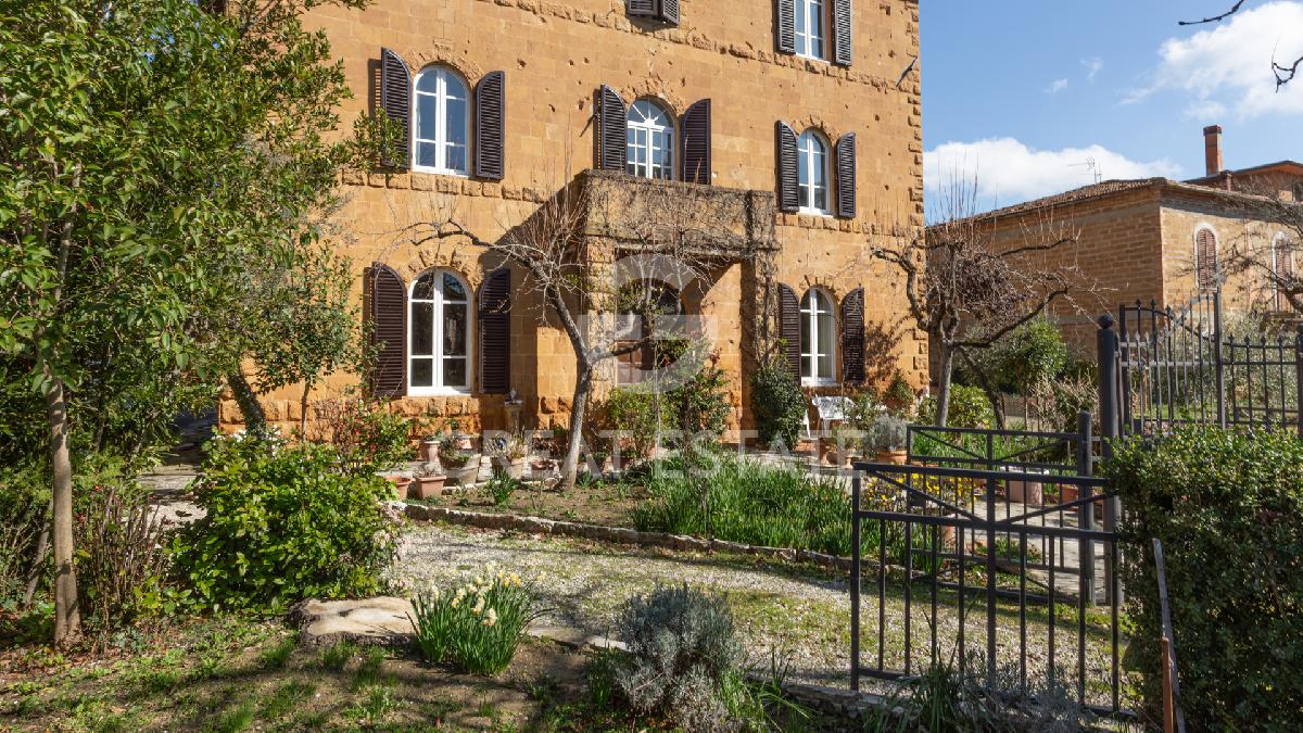 4 bedrooms Villa in Pienza, Italy No. 172568