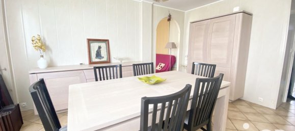 3 bedrooms Apartment in Valenton, France No. 330365 5