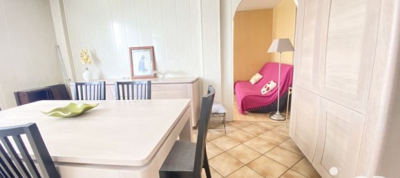 3 bedrooms Apartment in Valenton, France No. 330365 3