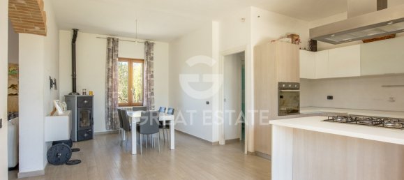3 bedrooms Villa in Castiglione del Lago, Italy No. 288042 7