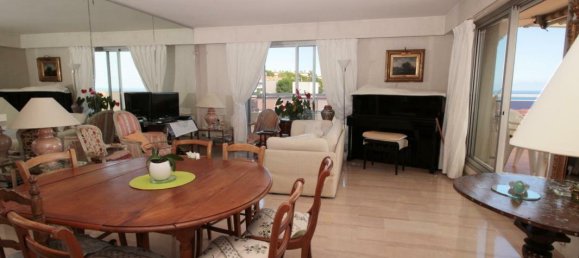 Apartamento de 3 dormitorios en Nice, France No. 291189 8