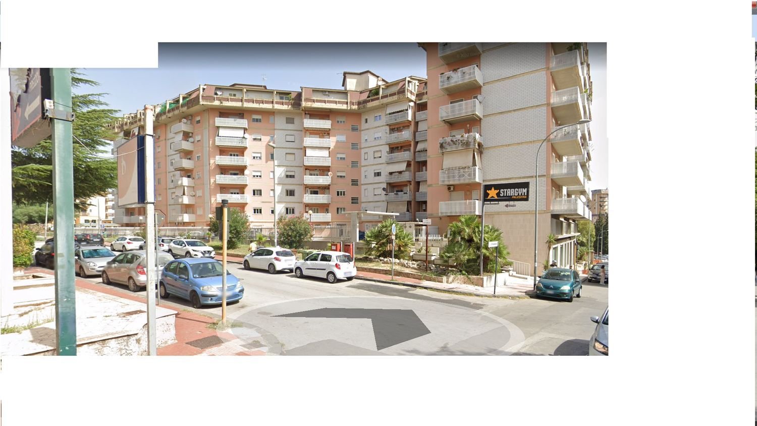 Apartamento de 8 divisões em Caltanissetta, Italy N.º 252194