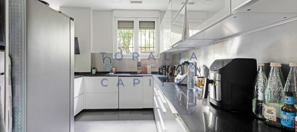 3 bedrooms Apartment in Madrid, Spain No. 148521 18