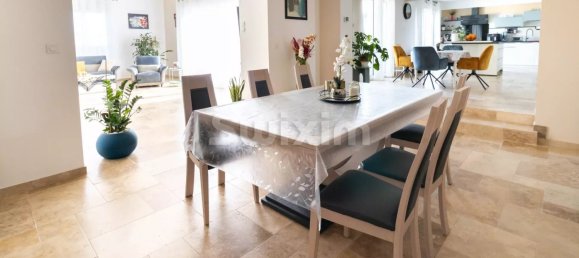 3 bedrooms House in Chalon-sur-Saone, France No. 204914 3