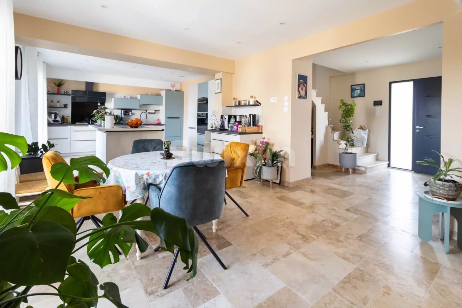 3 bedrooms House in Chalon-sur-Saone, France No. 204914