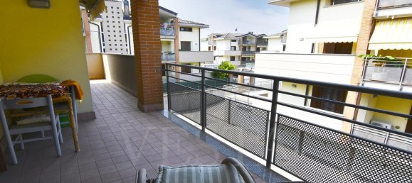 Квартира с 3 комнатами в Инцаго, Италия № 339069 10