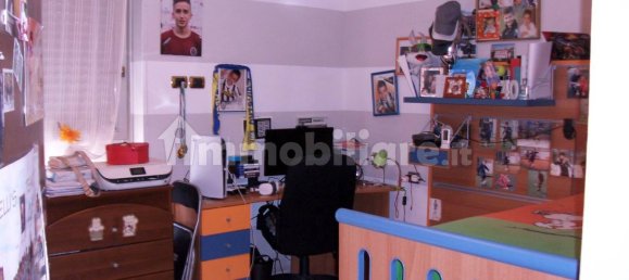 2 bedrooms Apartment in Turin, Italy No. 264437 2