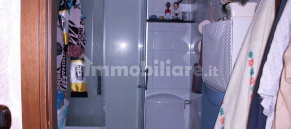 2 bedrooms Apartment in Turin, Italy No. 264437 3