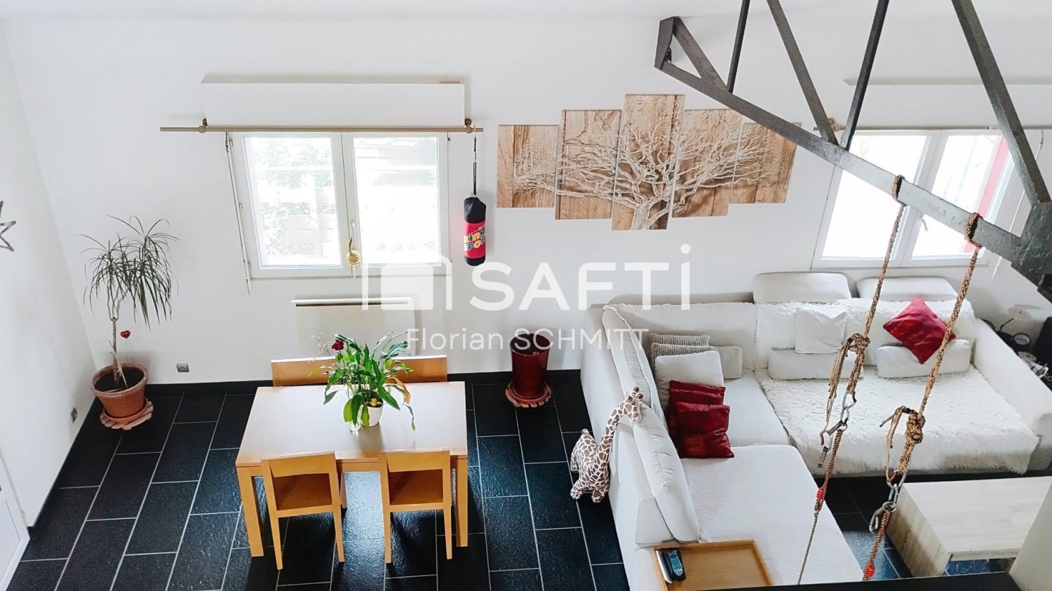 Casa de 4 dormitorios en Sainte-Croix-en-Plaine, France No. 247942