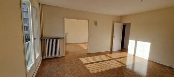 2 غرف نوم شقة في Compiegne, France رقم 84894 3