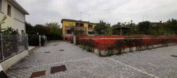 Terreno en Castelfranco Emilia, Italy 366 m² No. 295610 5