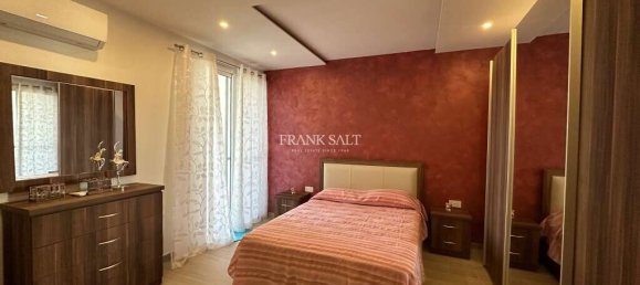 2 bedrooms Apartment in Zejtun, Malta No. 8139 10