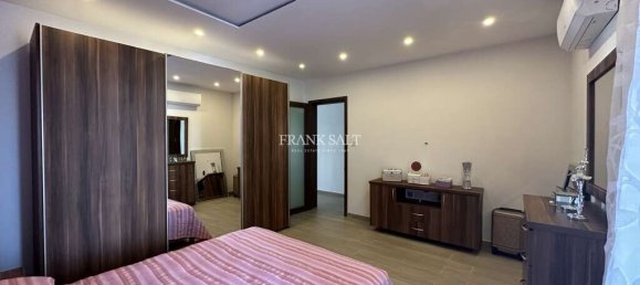 2 bedrooms Apartment in Zejtun, Malta No. 8139 12