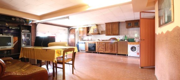 10 rooms Villa in Roverbella, Italy No. 37254 5