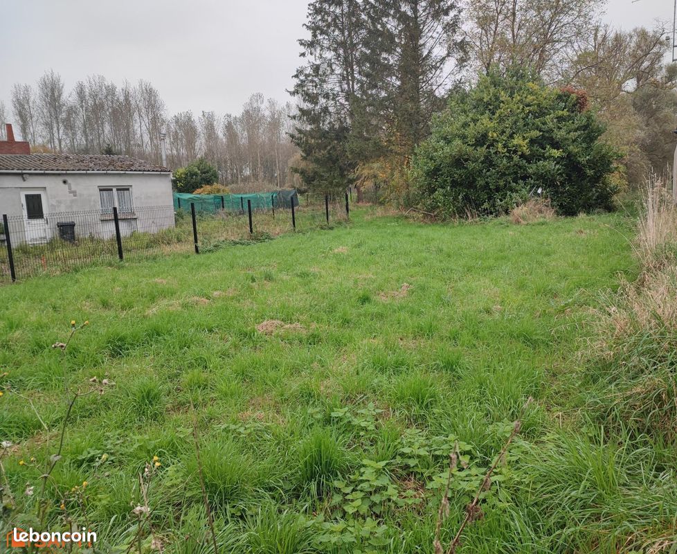 Terreno en Wandignies-Hamage, France 475 m² No. 52240