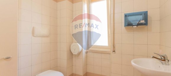 Офис 140м² в Бари, Италия № 274999 16