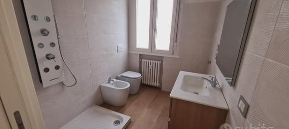 4غرفة شقة في Reggio Emilia, Italy رقم 279771 3