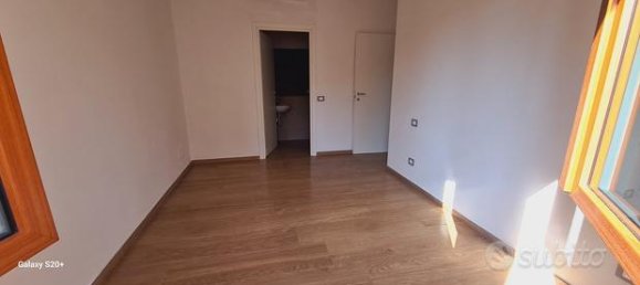 4غرفة شقة في Reggio Emilia, Italy رقم 279771 5