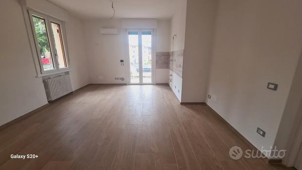 4غرفة شقة في Reggio Emilia, Italy رقم 279771