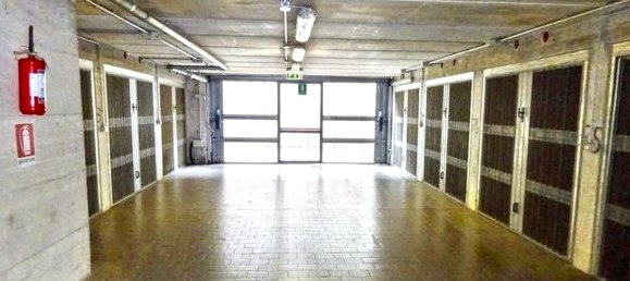 Гараж с 2 комнатами в Ези, Италия № 354930 6