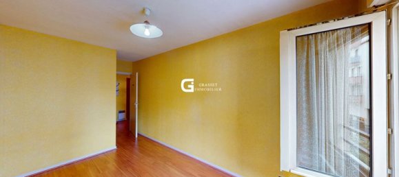 Apartamento de 1 dormitorio en Oyonnax, France No. 313641 5