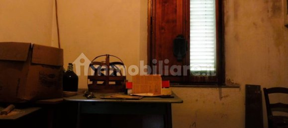 5 Schlafzimmer Haus in Empoli, Italy, Nr. 103010 8