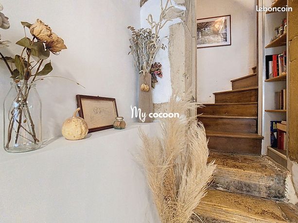 2 bedrooms House in Trevoux, France No. 313892