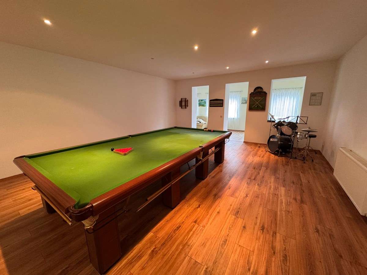 Hotel in Oberhavel, Germany 555m², Nr. 369197