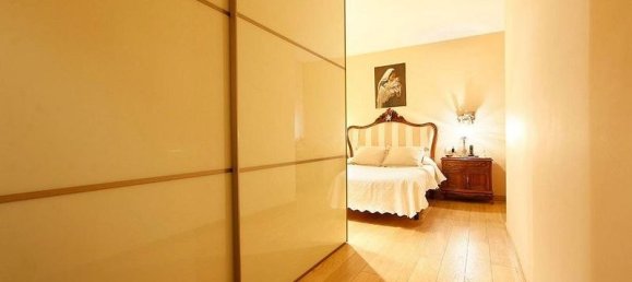 5 bedrooms Apartment in Granada, Spain No. 180190 10