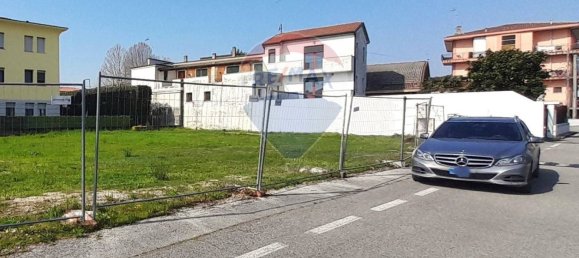 891m² Land in Susegana, Italy No. 292989 8
