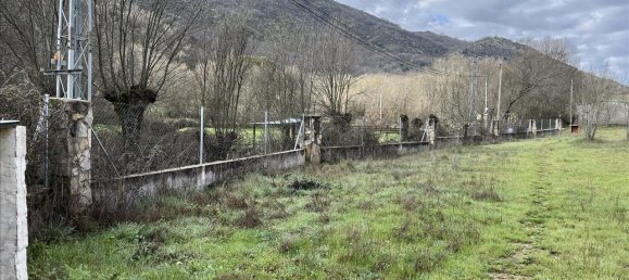 Gewerbliche Immobilie in Navaluenga, Spain 856m², Nr. 76227 3