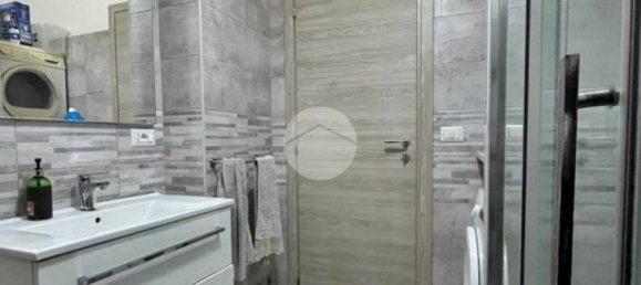 4 bedrooms Apartment in Rome, Italy No. 222482 9