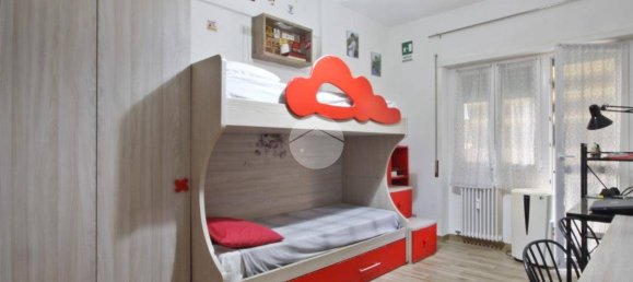 4 bedrooms Apartment in Rome, Italy No. 222482 12