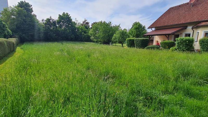 1134m² Land in Amstetten, Austria No. 196306