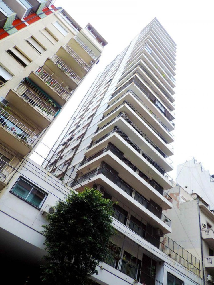 4 bedrooms Apartment in Buenos Aires, Argentina No. 89987